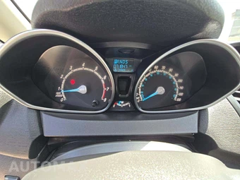 2019 Ford Fiesta SE Sedan – miniatura 9