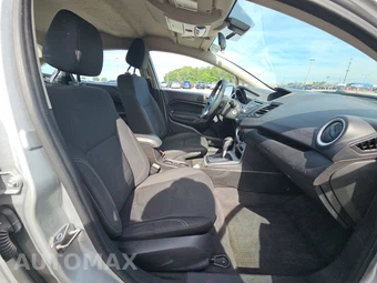 2019 Ford Fiesta SE Sedan - miniatura 8
