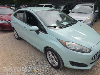 2019 Ford Fiesta SE Sedan – miniatura 4