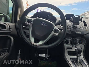 2019 Ford Fiesta SE Sedan – miniatura 10