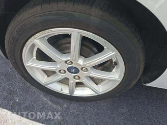 2019 Ford Fiesta SE Sedan – miniatura 25