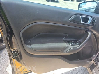2019 Ford Fiesta ST Hatchback – miniatura 9