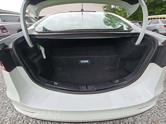 2019 Ford Fusion Energi Titanium – miniatura 11