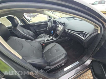2019 Ford Fusion Energi Titanium - miniatura 18
