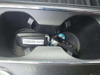 2019 Ford Fusion Hybrid SE - miniatura 8