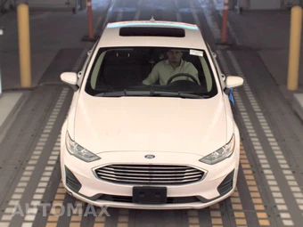 2019 Ford Fusion Hybrid SE - miniatura 2