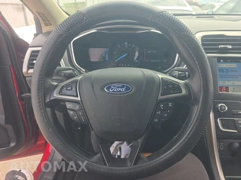 2019 Ford Fusion Hybrid SE – miniatura 10