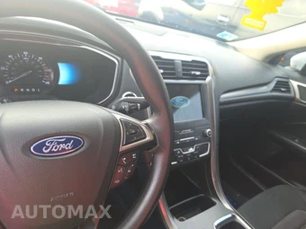 2019 Ford Fusion Hybrid SE - miniatura 11