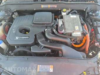2019 Ford Fusion Hybrid SE - miniatura 15