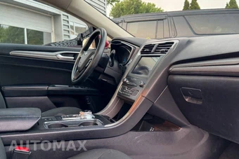 2019 Ford Fusion Hybrid SE - miniatura 15