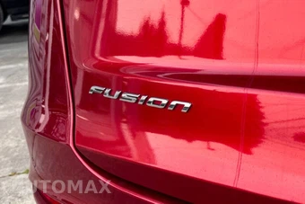2019 Ford Fusion Hybrid SE - miniatura 18
