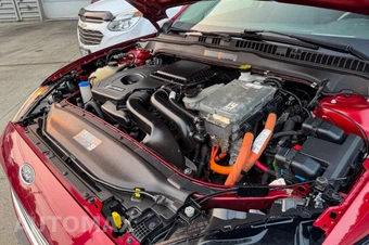 2019 Ford Fusion Hybrid SE - miniatura 32