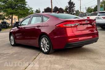 2019 Ford Fusion Hybrid SE - miniatura 8