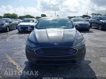 2019 Ford Fusion Hybrid SE - miniatura 10