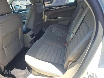 2019 Ford Fusion Hybrid SE – miniatura 13