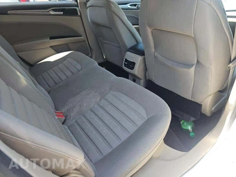 2019 Ford Fusion Hybrid SE – miniatura 16