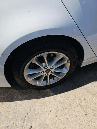 2019 Ford Fusion Hybrid SE – miniatura 32