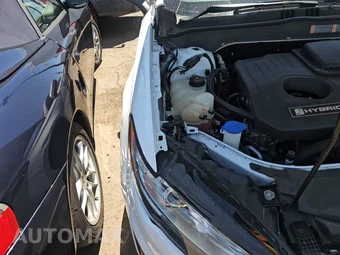 2019 Ford Fusion Hybrid SE – miniatura 34