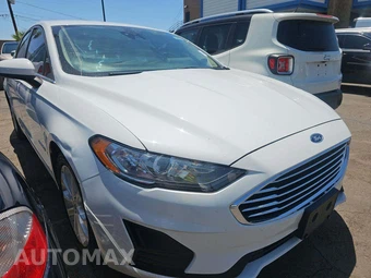 2019 Ford Fusion Hybrid SE – miniatura 4
