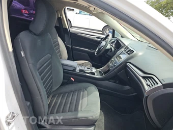 2019 Ford Fusion Hybrid SE - miniatura 8