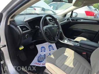 2019 Ford Fusion S – miniatura 11