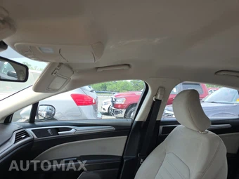 2019 Ford Fusion S – miniatura 18