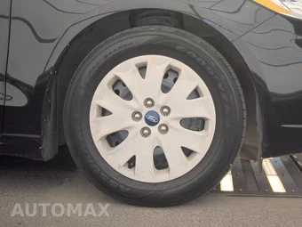 2019 Ford Fusion S – miniatura 10
