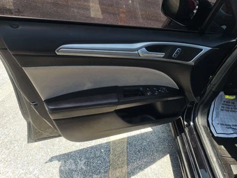 2019 Ford Fusion S – miniatura 15