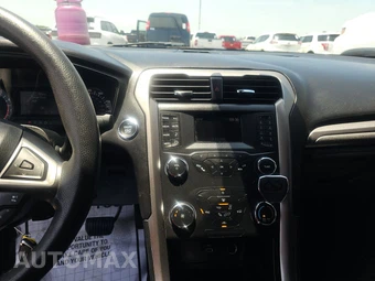 2019 Ford Fusion S – miniatura 17
