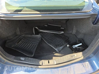 2019 Ford Fusion S – miniatura 16