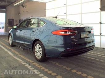 2019 Ford Fusion S – miniatura 6