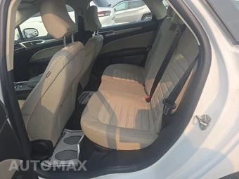 2019 Ford Fusion S – miniatura 13