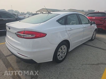 2019 Ford Fusion S – miniatura 4