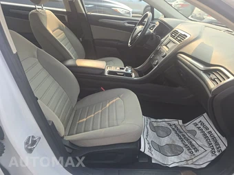 2019 Ford Fusion S – miniatura 8