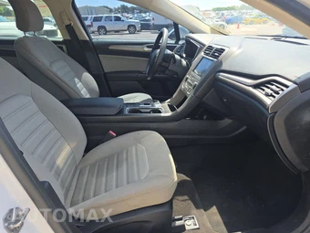 2019 Ford Fusion S – miniatura 8