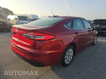 2019 Ford Fusion S – miniatura 4