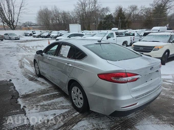 2019 Ford Fusion S - miniatura 6