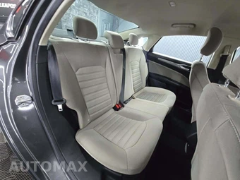 2019 Ford Fusion S - miniatura 13