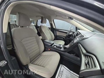 2019 Ford Fusion S - miniatura 15