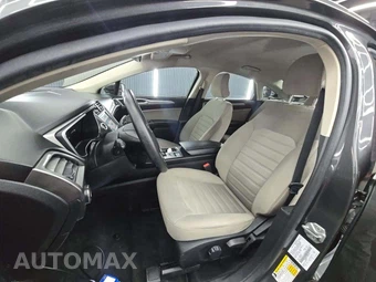 2019 Ford Fusion S - miniatura 3