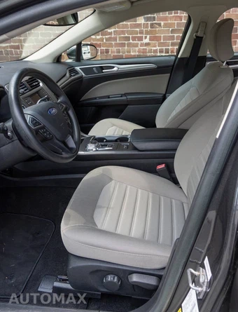 2019 Ford Fusion S - miniatura 15