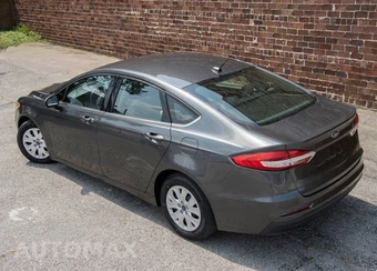 2019 Ford Fusion S - miniatura 9