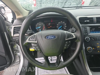 2019 Ford Fusion S - miniatura 10