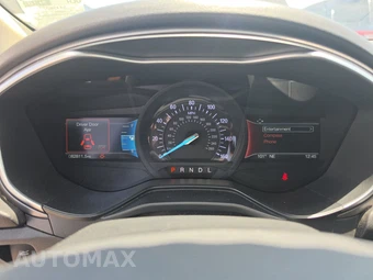 2019 Ford Fusion SE – miniatura 12