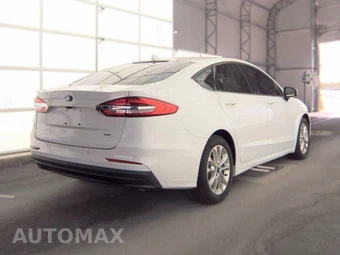 2019 Ford Fusion SE – miniatura 4