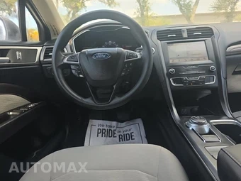 2019 Ford Fusion SE – miniatura 14