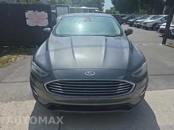 2019 Ford Fusion SE – miniatura 2