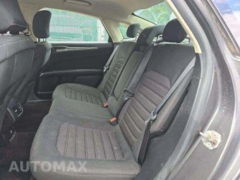 2019 Ford Fusion SE – miniatura 13