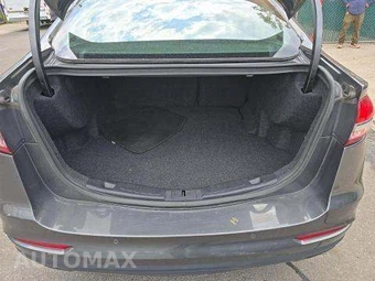 2019 Ford Fusion SE – miniatura 14