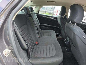 2019 Ford Fusion SE – miniatura 16